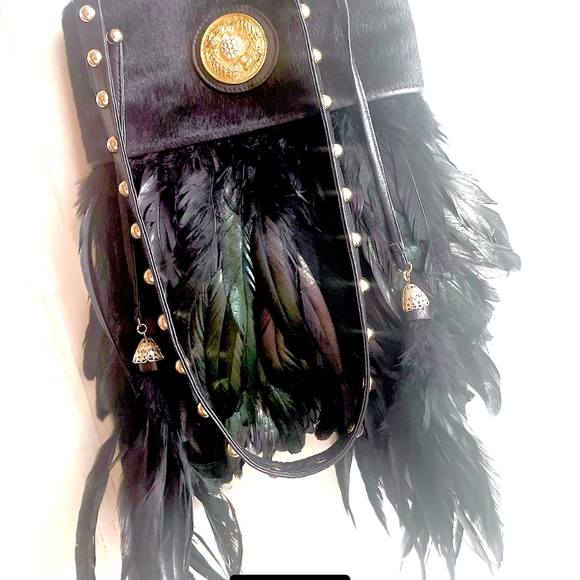 RARE -Michelle Monroe - designer feather /leather - crossbody - Picture 10 of 13